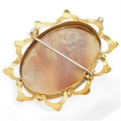 9ct gold cameo brooch, stamped