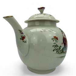 18th century Worcester porcelain teapot, of globular form hand painted in polychrome enamels with Chinese figures in a garden setting, the cover with flower knop handle and loop and dot border, H17cm