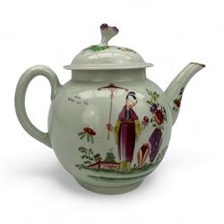 18th century Worcester porcelain teapot, of globular form hand painted in polychrome enamels with Chinese figures in a garden setting, the cover with flower knop handle and loop and dot border, H17cm