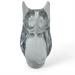 Daum crystal model of an Owl, signed H23cm 